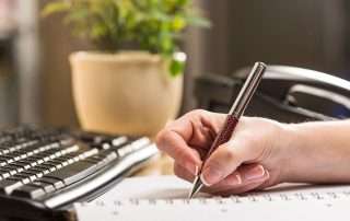 Making a list of things to do to prepare your home to sell faster