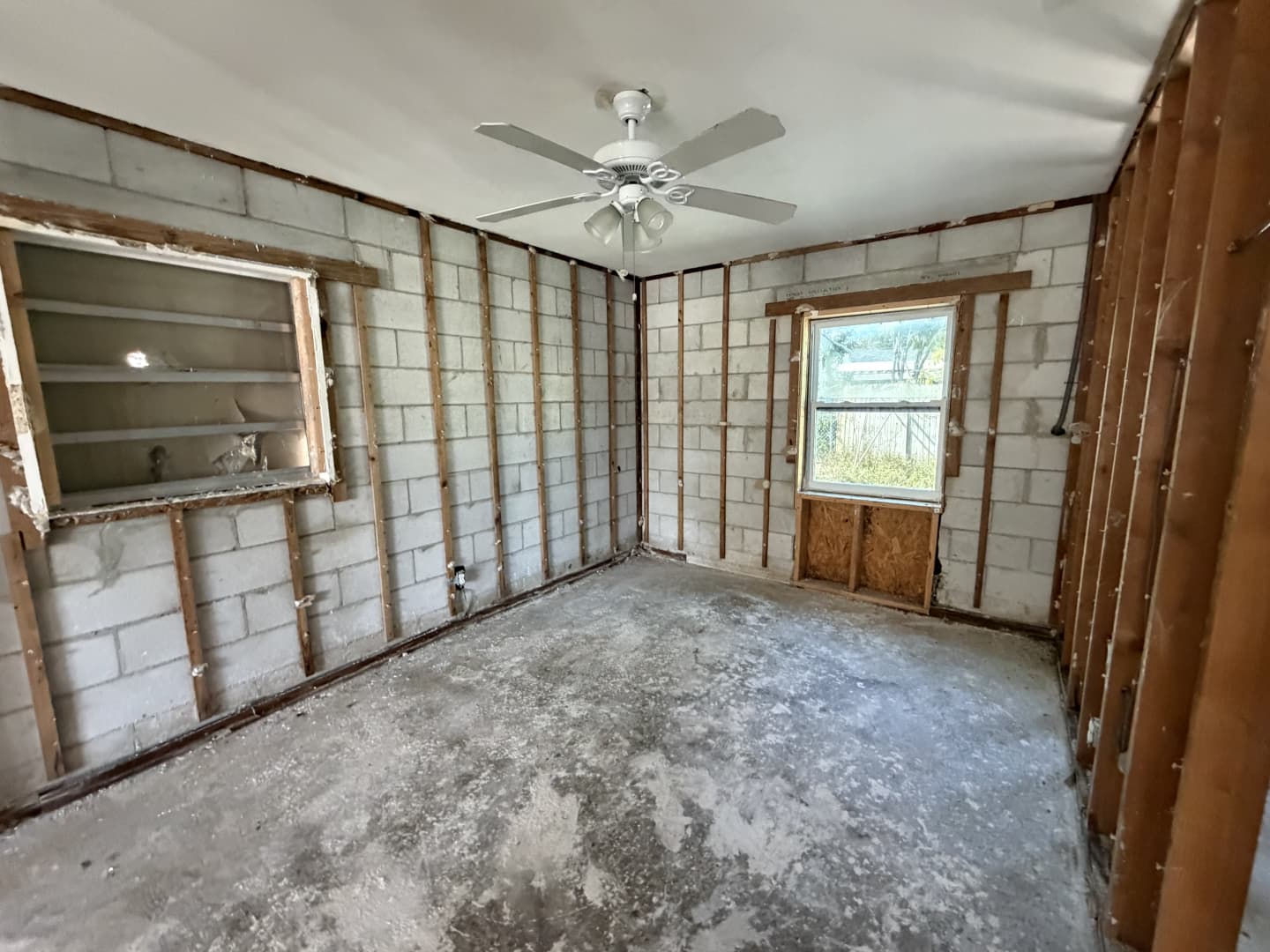 141638-1a39586c68484ad492b3e39953e30ec1