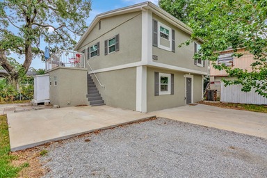 2223 Gordon St, Tampa, FL 33605 2223 Gordon St, Tampa, FL 33605