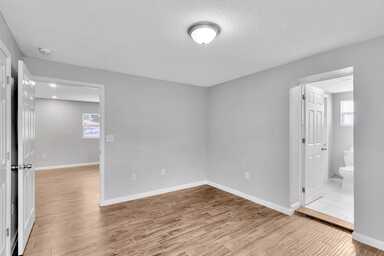 179999-f4a3bfd1c7834a5a83d2a253f55cee89