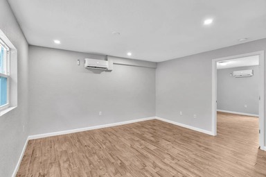 180004-d164f6c8323e4a07bb756b959061d46a