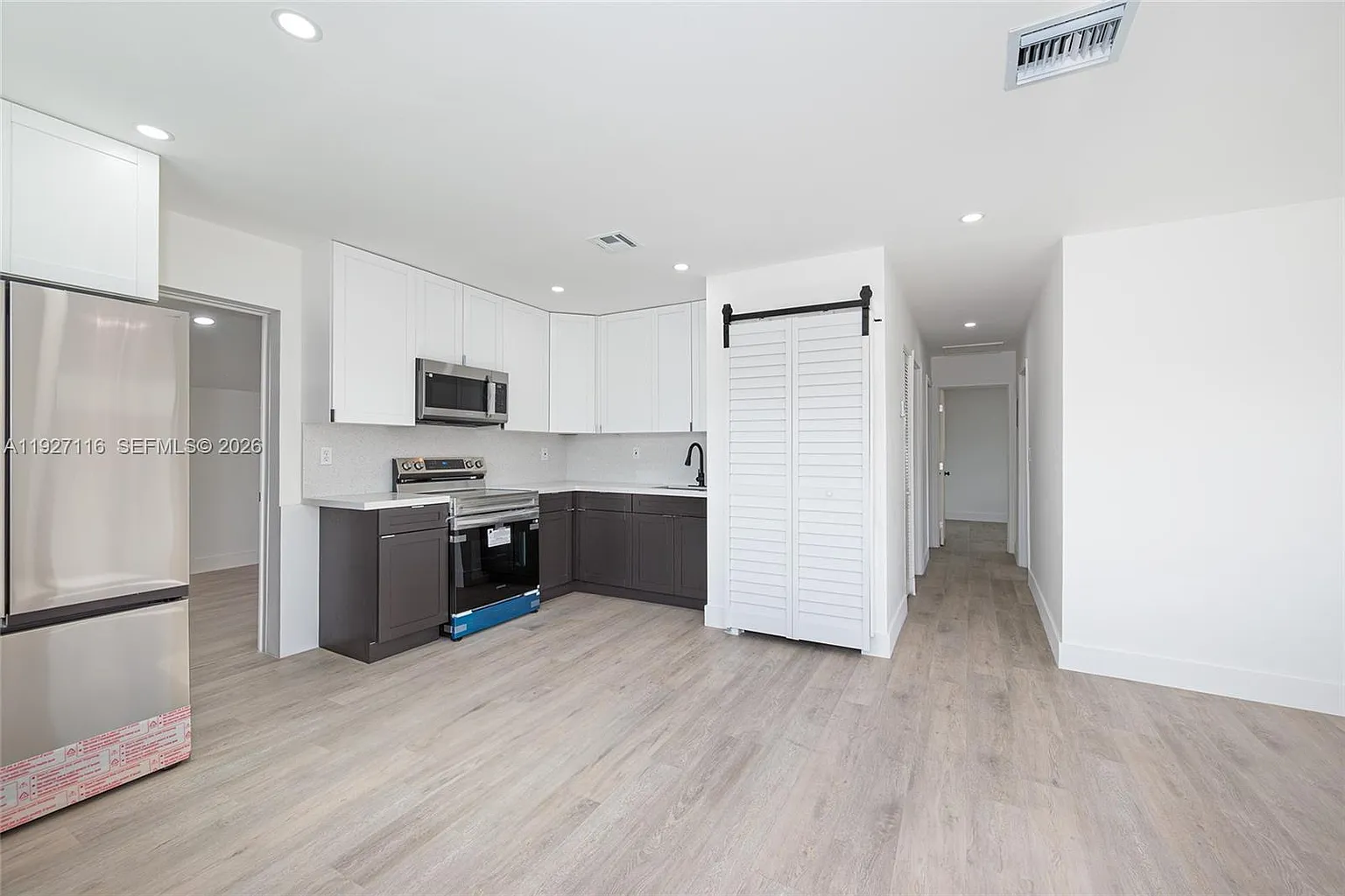 6ea570086f1cdf7475adff90fc97006f-uncropped_scaled_within_1536_1152